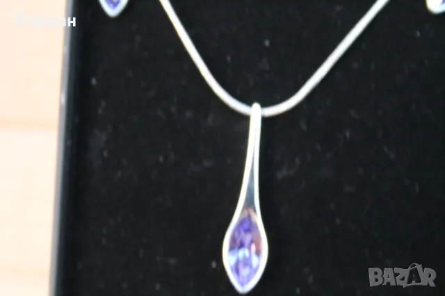 Колие с обеци ''Swarovski'', снимка 4 - Бижутерийни комплекти - 47750825