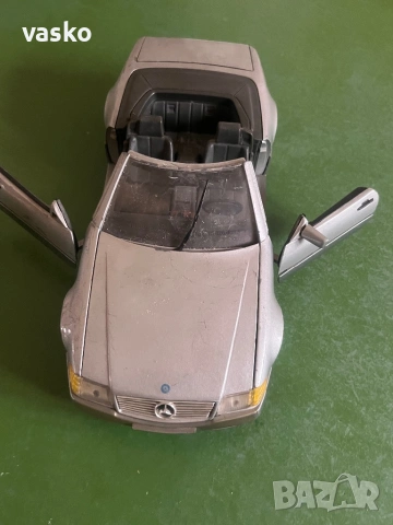 Мерцедес 1:18 Тайланд, снимка 5 - Колекции - 53413971