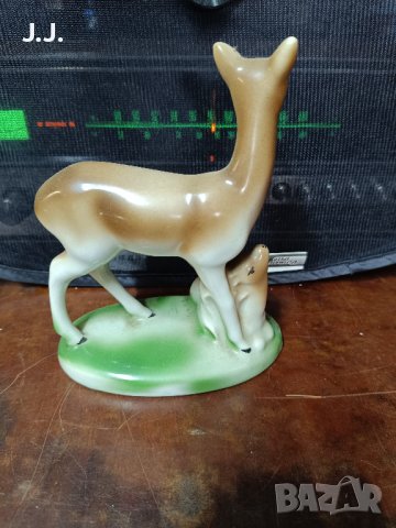 Българска декоративна фигурка "Сърничка" от "соца", снимка 2 - Декорация за дома - 43956922