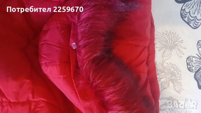 Продавам тъмночервено зимно яке