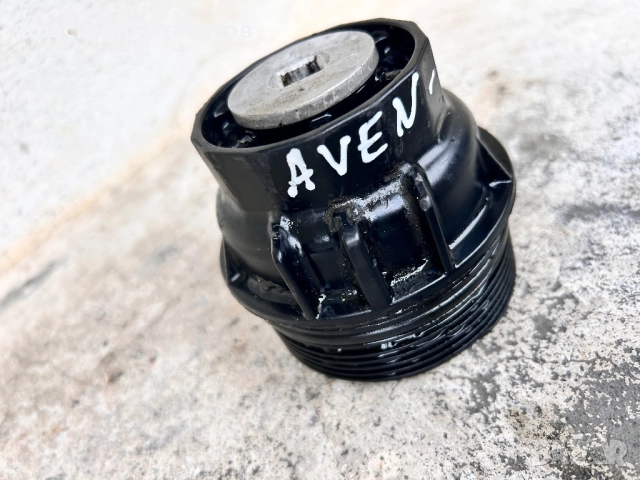 Маслено тяло капачка елемент за Тойота Авенсис T27. Дизел 2.0 D-4D. 126кс, снимка 2 - Части - 52577389