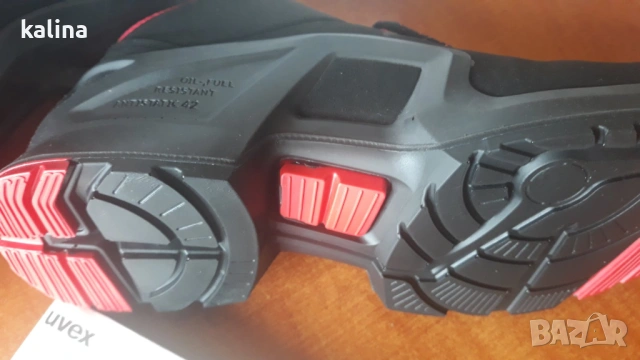 обувки за работа зимни Uvex 42 номер нови, снимка 2 - Други - 53384953