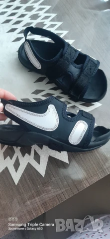 Детски сандали nike 29.5 номер, снимка 2 - Детски маратонки - 50771392