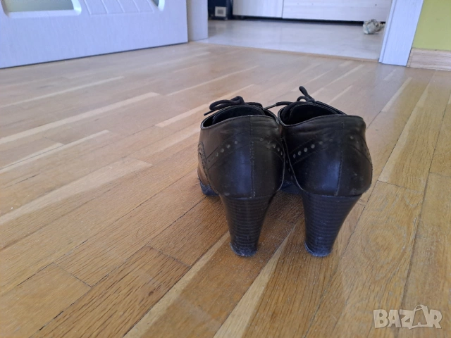 Обувки с връзки отпред с малка платформа и ток - размер №35, снимка 3 - Дамски обувки на ток - 53519340