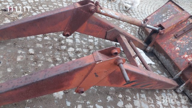 Фадромна уредба за трактор челен товарач 