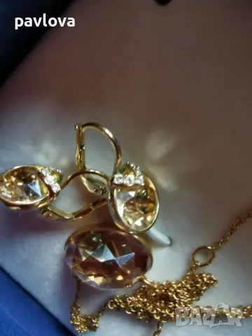 Сваровски колие+ обеци Swarovski, снимка 2 - Бижутерийни комплекти - 47995398