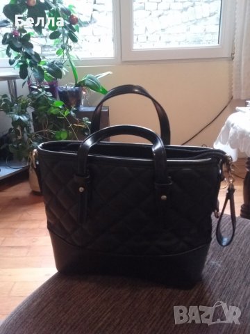 Много красива чанта