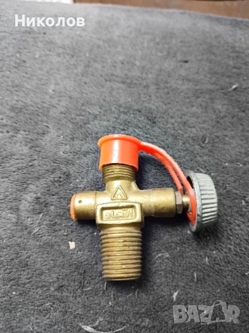 Кран за туристическа газова бутилка, снимка 2 - Газови котлони - 53465470