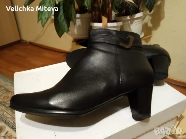 Боти-изкуствена кожа., снимка 2 - Дамски боти - 48409014