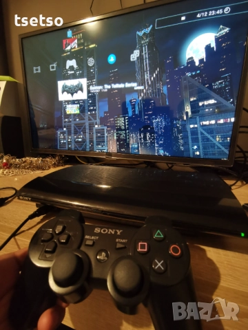 спешно Playstation 3 super slim с 2 джойстика ,игри