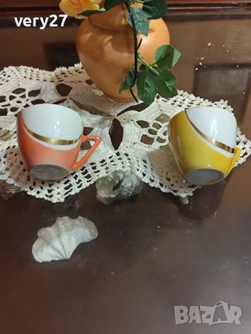 Порцеланови сервизи ретро, снимка 15 - Сервизи - 40574783