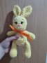 Ръчно изработена плетена играчка, зайче, снимка 1 - Декорация за дома - 43764709