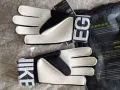Нови оригинални вратарски ръкавици, снимка 2