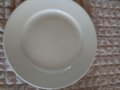 Бели чинии за хранене, снимка 1