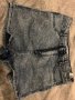 Дамски къси панталони, снимка 1 - Къси панталони и бермуди - 43974009
