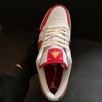 Nike Air Jordan 1 Low Spades SE Оригинални Найк Обувки Маратонки Размер 44 Номер , снимка 4 - Маратонки - 36845288