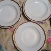 Български чиний с златни орнаменти, снимка 1 - Чинии - 35616830