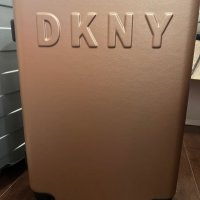 DKNY среден куфар, снимка 1 - Куфари - 38527487