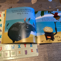 Нов Оригинален Пъзел с английската азбука ,Книжка на английски , снимка 2 - Детски книжки - 44921178