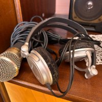 Професионален микрофон и слушалки, снимка 1 - Слушалки и портативни колонки - 43571482