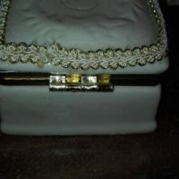 Порцеланова кутийка за бижута, снимка 3 - Подаръци за жени - 26727794