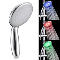 LED душ слушалка светеща в 3 различни цвята, снимка 2 - Други стоки за дома - 36968117