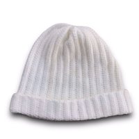 Бяла плетена шапка, снимка 10 - Шапки - 43684807