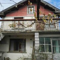 Продавам къща/ вила в с. Венец, област Стара Загора