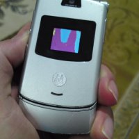Motorola V3 , снимка 2 - Motorola - 39405170