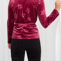 &other Stories нова блуза плюш с етикет, снимка 3 - Блузи с дълъг ръкав и пуловери - 35596350