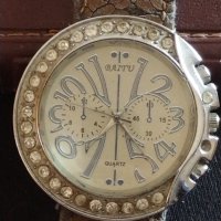 Модерен дамски часовник BAITU QUARTZ много красив стилен дизайн с кристали 42546, снимка 2 - Дамски - 43757639