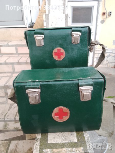 Военна докторска чанта червен кръст БЧК  ретро аптечка., снимка 1