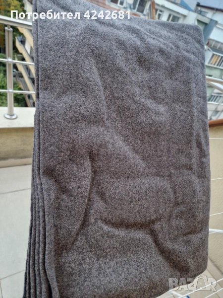 Сив вълнен плат, производство преди 1989 г., с подарък, снимка 1