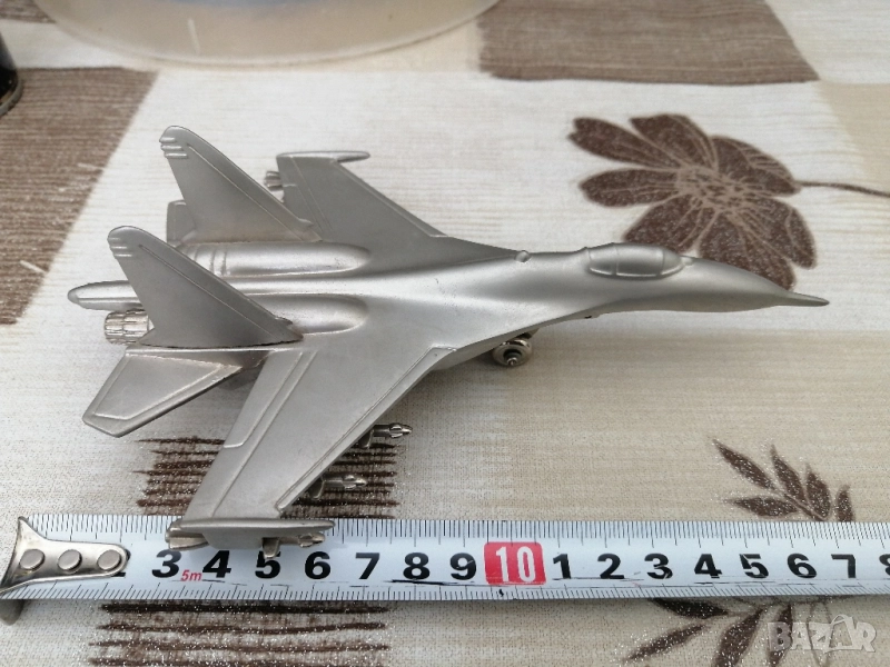 Метален модел на самолет, снимка 1
