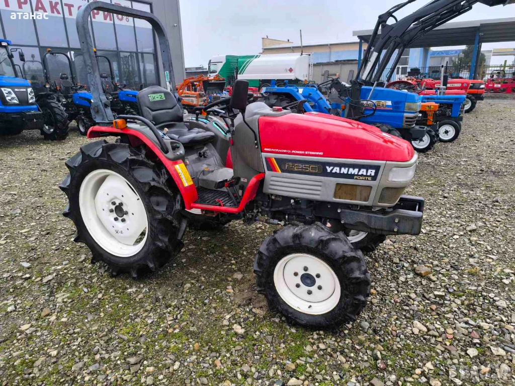 японски трактор, снимка 1