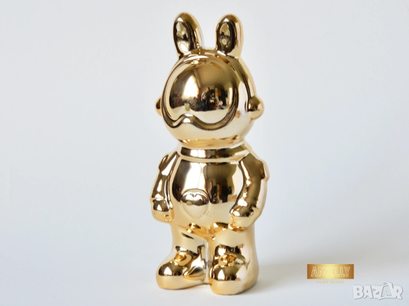 Декоративна Фигура за Украса За Дома / Златна Статуетка Заек Космонавт / Подарък за Нов Дом, снимка 1