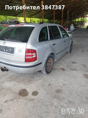 Шкода Фабия 1.4/51kw/ На части!, снимка 5 - Автомобили и джипове - 50401640