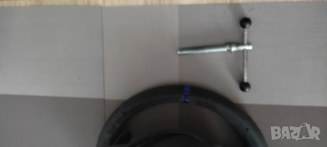 Волан Thrustmaster racing wheel T300 RS, снимка 7 - Аксесоари - 51782409