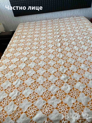 Ръчно бродирана кувертюра., снимка 4 - Декорация за дома - 52232312