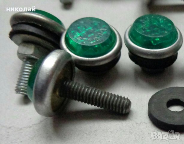 Ретро светлоотразители за закрепване на рег. номер на автомобили и мотоциклети чисто нови., снимка 3 - Аксесоари и консумативи - 27299174