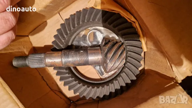 Пиньон и корона JEEP