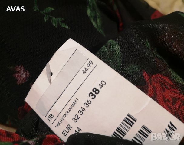 Нова рокля 2 в 1 H&M M размер черна воалена лятна рокля с червени рози, снимка 3 - Рокли - 36764789