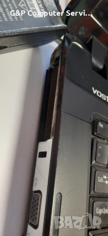 Laptop DELL Vostro 1015, Доста преживял, но все още работи чудесно ..., снимка 9 - Лаптопи за дома - 51508252