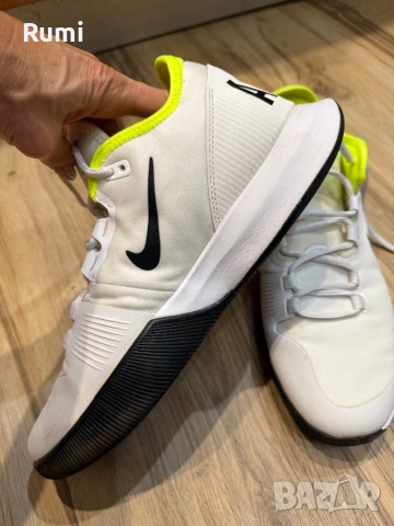 Оригинални два цвята маратонки за тенис Nike AIR MAX WILDCARD HC ! 43 н, снимка 3 - Маратонки - 52344509