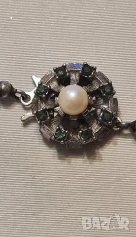 Перлена огърлица със красиво цвете с зелени кристали с сребарна закопчалка , снимка 2 - Колиета, медальони, синджири - 49199516