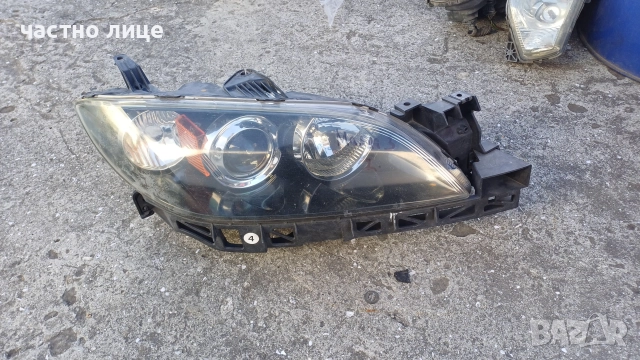Десен фар Мазда 3 хечбег