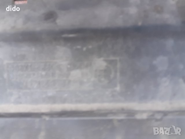 Пластмаса над радиатора БМВ Е46, снимка 2 - Части - 39903291