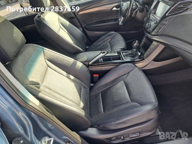 Хюндай i40 - 1.7 CRDI AUTOMATIC , снимка 16 - Автомобили и джипове - 52248759