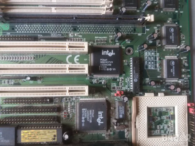 Платка Intel soket 7  за стар ретро компютър , снимка 4 - Дънни платки - 48037386