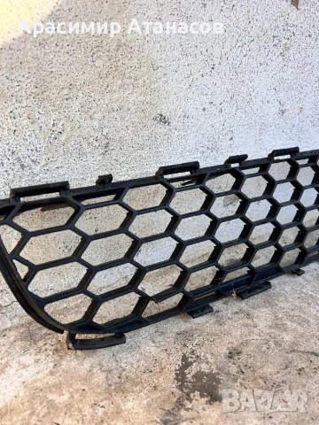 Решетка в предна броня средна за тойота корола версо.53112-0F020, снимка 13 - Аксесоари и консумативи - 44889587